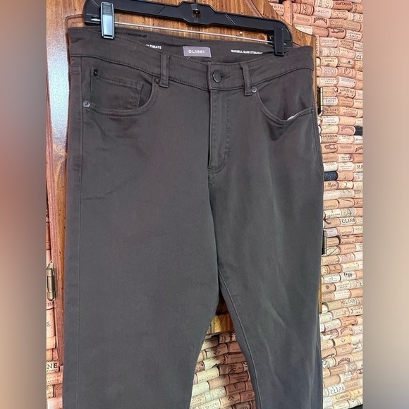 DL1961 Russell slim straight cotton blend pant - Picture 2 of 6